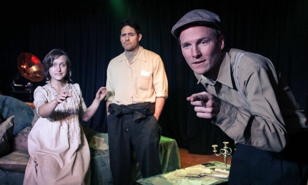 PÅ SCENEN: Fredric trives godt som skuespiller og går aktivt på casting for å kapre roller. Foto: Siggi Holm PÅ SCENEN: Fredric trives godt som skuespiller og går aktivt på casting for å kapre roller. Foto: Siggi Holm
