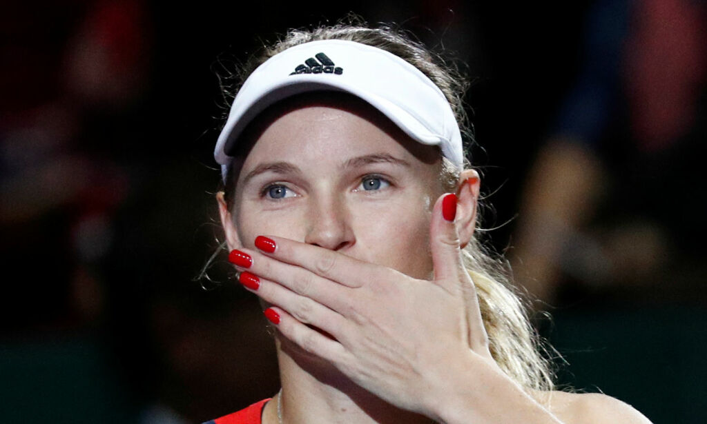 image: Tennisstjerna avslører sykdom: - Noen dager kommer jeg meg ikke opp av senga