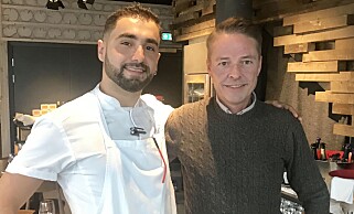 GOD STØTTE: Paul er stolt av boka han har bidratt til. Koordinator Johan Hauglund er stolt av alt elvene får til. Foto: Tine Faltin GOD STØTTE: Paul er stolt av boka han har bidratt til. Koordinator Johan Hauglund er stolt av alt elvene får til. Foto: Tine Faltin