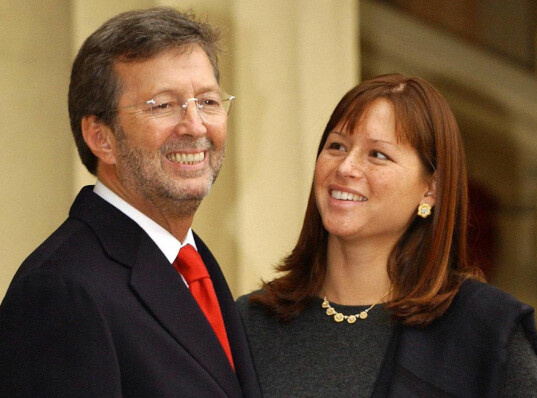GIFT: Eric Clapton og Melia McEnery giftet seg i 2002. De har tre barn sammen. Foto: NTB scanpix GIFT: Eric Clapton og Melia McEnery giftet seg i 2002. De har tre barn sammen. Foto: NTB scanpix