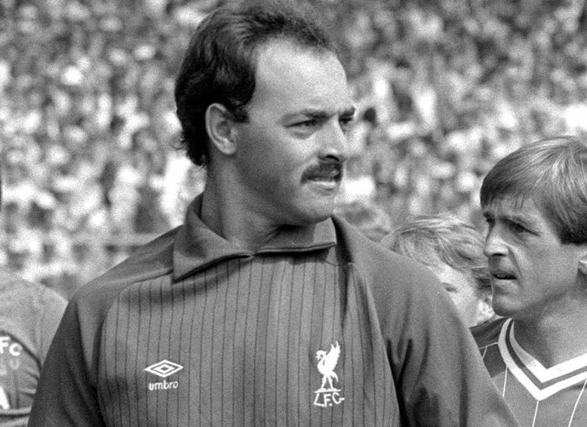 OPPLEVD LITT AV HVERT: Her er Bruce Grobbelaar i 1984 som Liverpool-keeper. Foto: NTB Scanpix OPPLEVD LITT AV HVERT: Her er Bruce Grobbelaar i 1984 som Liverpool-keeper. Foto: NTB Scanpix