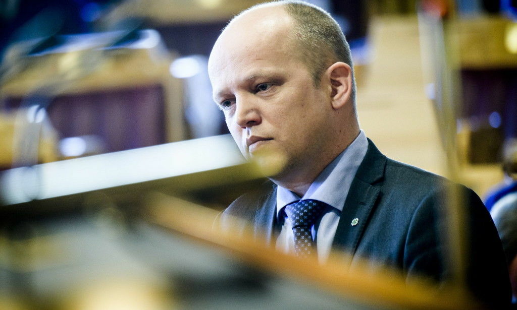 image: Hardt oppgjør med Vedums strømpolitikk