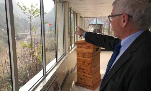 LINE OF CONTROL: Kjell Magne Bondevik fikk et sjeldent besøk til grensa mellom Pakistan og India i Kashmir. Foto: Privat. LINE OF CONTROL: Kjell Magne Bondevik fikk et sjeldent besøk til grensa mellom Pakistan og India i Kashmir. Foto: Privat.