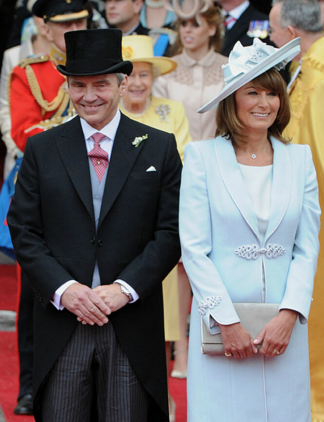 OMDISKUTERTE: Som nevnt ovenfor i artikkelen har det flere ganger vært bråk rundt Michael og Carole Middleton. Sistnevnte sluttet etter hvert å lese saker om seg selv. Foto: NTB scanpix OMDISKUTERTE: Som nevnt ovenfor i artikkelen har det flere ganger vært bråk rundt Michael og Carole Middleton. Sistnevnte sluttet etter hvert å lese saker om seg selv. Foto: NTB scanpix