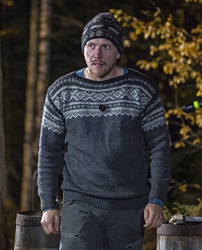 PÅ VEI UT: Dagbladet var til stede under opptaket av «Farmen»-finalen i Finnskogen utenfor Kongsvinger. Her er han på vei ut av bildene. Foto: Tore Skaar PÅ VEI UT: Dagbladet var til stede under opptaket av «Farmen»-finalen i Finnskogen utenfor Kongsvinger. Her er han på vei ut av bildene. Foto: Tore Skaar