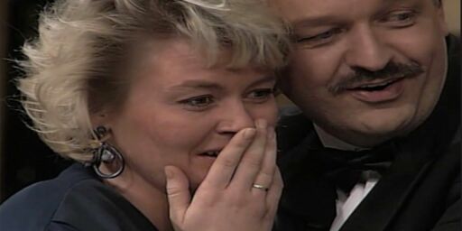 image: Huset til Lisbeth brant ned. Dagen etter ringte hun til «Casino» på TVNorge