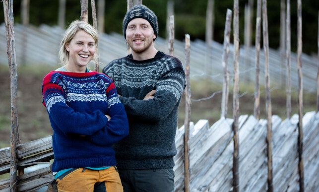 UVENNER: Tonje Frøystad Garvik og Kjetil Nørstebø knyttet nære bånd gjennom «Farmen»-innspillingen. I dag er de ikke lenger på talefot. Dette bildet er tatt på finaledagen, timer før Kjetil rømte til skogs. Foto: Alex Iversen / TV 2 UVENNER: Tonje Frøystad Garvik og Kjetil Nørstebø knyttet nære bånd gjennom «Farmen»-innspillingen. I dag er de ikke lenger på talefot. Dette bildet er tatt på finaledagen, timer før Kjetil rømte til skogs. Foto: Alex Iversen / TV 2