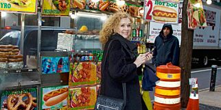 image: Liv Ullmann kastet ut av Hongkong: - Aldri vært så stolt