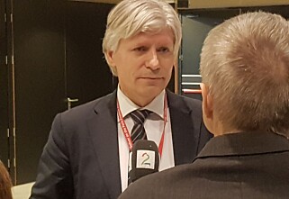 NØKKELROLLE: Klima- og miljøminister Ola Elvestuen under en kort pause fra forhandlingene. Foto: Anders Fjellberg / Dagbladet NØKKELROLLE: Klima- og miljøminister Ola Elvestuen under en kort pause fra forhandlingene. Foto: Anders Fjellberg / Dagbladet
