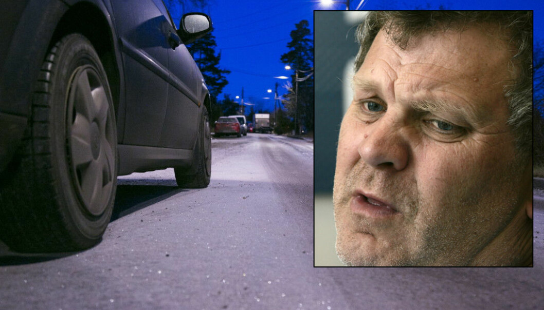 Det kan være speilglatt på veiene i kveld: - Man kan ikke kjøre med hodet under armen nå Det kan være speilglatt på veiene i kveld: - Man kan ikke kjøre med hodet under armen nå