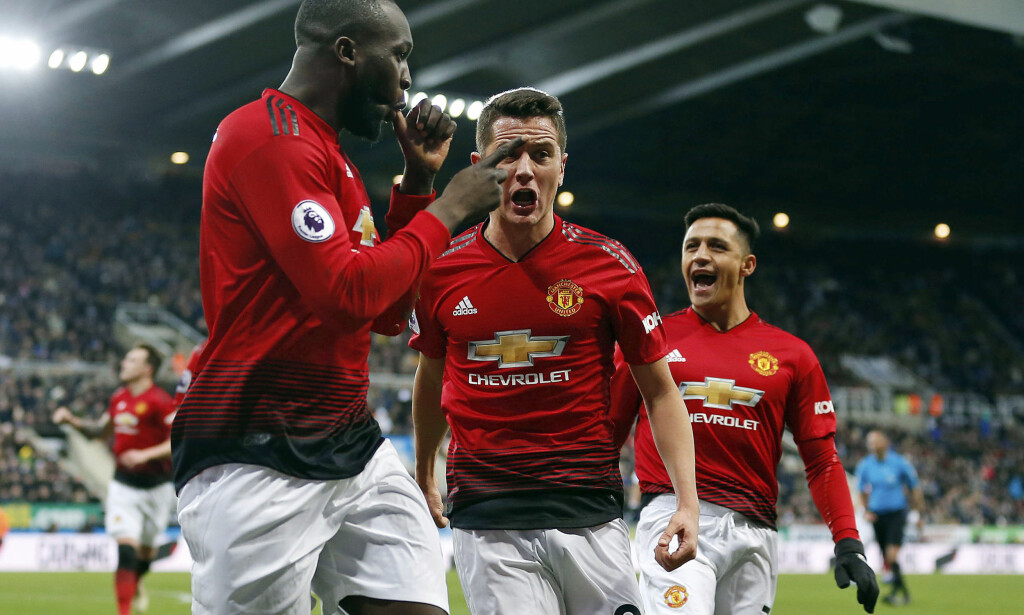 FORLØSENDE SCORING: Romelu Lukaku (t.v.) scoret 38 sekunder etter at han ble byttet inn. Foto: Owen Humphreys/PA via AP/NTB Scanpix FORLØSENDE SCORING: Romelu Lukaku (t.v.) scoret 38 sekunder etter at han ble byttet inn. Foto: Owen Humphreys/PA via AP/NTB Scanpix