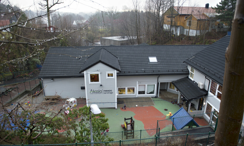 ULYKKE: Ettåring skal ha blitt hengende fast med stropp rundt halsen etter ulykken i Akasia-barnehagen.
Foto: Marit Hommedal / NTB scanpix ULYKKE: Ettåring skal ha blitt hengende fast med stropp rundt halsen etter ulykken i Akasia-barnehagen.
Foto: Marit Hommedal / NTB scanpix