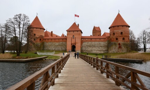 Slottsopplevelse: Trakai slott ligger bare en kort biltur utenfor Vilnius. Foto: Odd Roar Lange/The Travel Inspector Slottsopplevelse: Trakai slott ligger bare en kort biltur utenfor Vilnius. Foto: Odd Roar Lange/The Travel Inspector