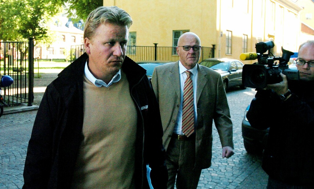 I RETTEN: Her er Fabian Bengtsson og faren på vei til rettssaken mot kidnapperne. Foto: Bobbo lauhage / Scanpix I RETTEN: Her er Fabian Bengtsson og faren på vei til rettssaken mot kidnapperne. Foto: Bobbo lauhage / Scanpix