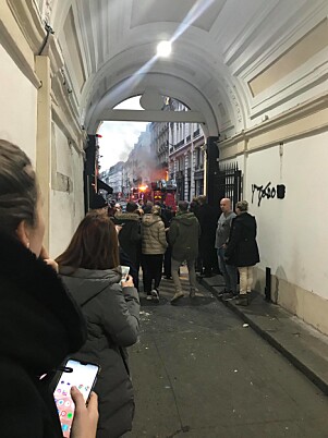 <strong>GIKK UT:</strong> Bladh forteller at hun gikk ut fra hotellet da hun hørte eksplosjonen. Da hun så nedover gata, forsto hun at det dreide seg om en alvorlig hendelse. Foto: Privat. <strong>GIKK UT:</strong> Bladh forteller at hun gikk ut fra hotellet da hun hørte eksplosjonen. Da hun så nedover gata, forsto hun at det dreide seg om en alvorlig hendelse. Foto: Privat.