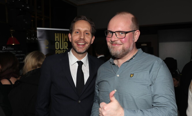 HUMORPRISEN: Morten Ramm har vært med på å starte opp Humorprisen. Her med Steinar Sagen. Foto: Andreas Fadum / Se og Hør HUMORPRISEN: Morten Ramm har vært med på å starte opp Humorprisen. Her med Steinar Sagen. Foto: Andreas Fadum / Se og Hør
