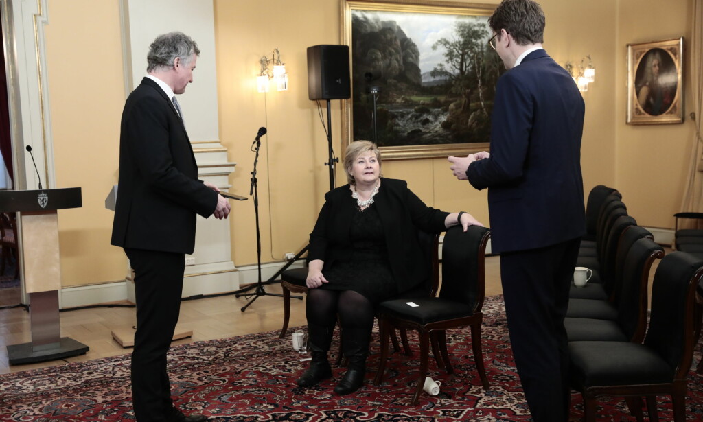 HOLDT PRESSEKONFERANSE: Erna Solberg og de andre partilederne måtte svare på spørsmål fra pressen om kritikken som har kommet. Foto: Nina Hansen / Dagbladet HOLDT PRESSEKONFERANSE: Erna Solberg og de andre partilederne måtte svare på spørsmål fra pressen om kritikken som har kommet. Foto: Nina Hansen / Dagbladet