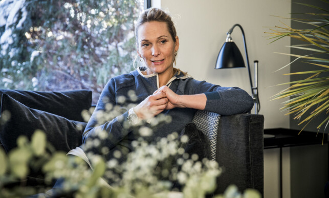 KLART MINNE: Hjemme på Bekkestua tegner Karina Hollekim et bilde av skrekkfallet i 2006. Foto: Christian Roth Christensen / Dagbladet KLART MINNE: Hjemme på Bekkestua tegner Karina Hollekim et bilde av skrekkfallet i 2006. Foto: Christian Roth Christensen / Dagbladet