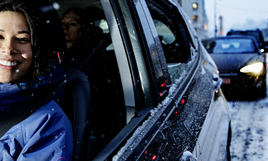 image: Vil gi deg et års gratis kollektivbillett og bildeling i bytte mot bilen