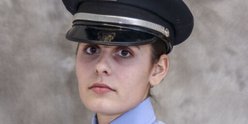 image: Katlyn (24) drept da våpenleken gikk ut av kontroll. Politiet med nye, rystende detaljer