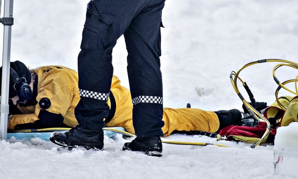 image: Politiet: - Har funnet gjenstander i Langvannet