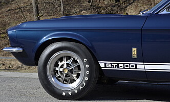 <strong>LEKKER:</strong> Carroll Shelby videreførte mye fra GT 350 i GT 500. Foto: Stein Inge Stølen <strong>LEKKER:</strong> Carroll Shelby videreførte mye fra GT 350 i GT 500. Foto: Stein Inge Stølen