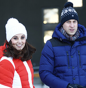 I NORGE: I februar i fjor var prins William og hertuginne Kate på besøk i Norge. Under dette besøket møttes også William og Carew på Slottet. Foto: NTB Scanpix I NORGE: I februar i fjor var prins William og hertuginne Kate på besøk i Norge. Under dette besøket møttes også William og Carew på Slottet. Foto: NTB Scanpix