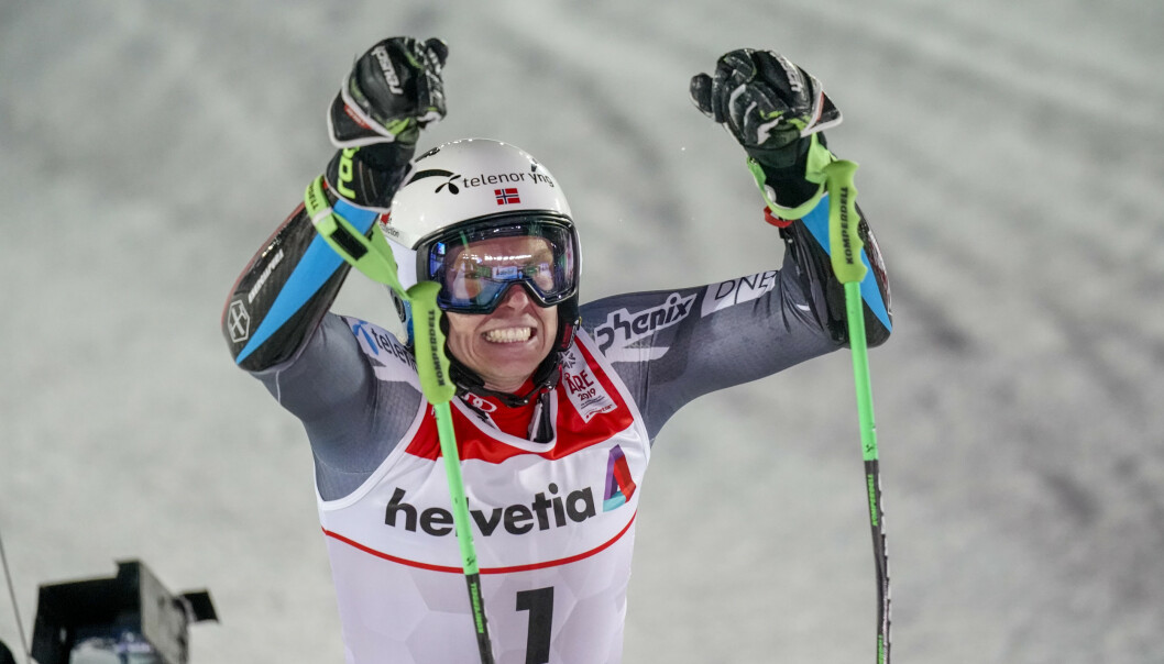 Henrik Kristoffersen tok sitt første VM-gull i karrieren Henrik Kristoffersen tok sitt første VM-gull i karrieren