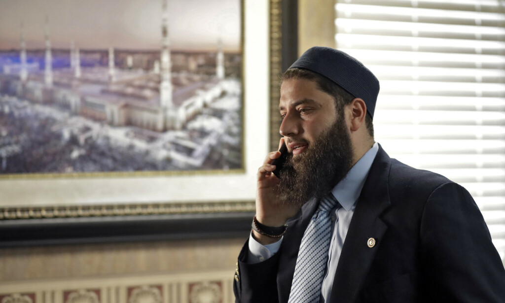 - ANGRER: Hassan Shibly jobber som advokat for Muthanas familie. Han sier at kvinnen angrer dypt på at hun sluttet seg til IS, og ber om at hun får komme tilbake til USA. Foto: Chris O'Meara / AP / NTB Scanpix - ANGRER: Hassan Shibly jobber som advokat for Muthanas familie. Han sier at kvinnen angrer dypt på at hun sluttet seg til IS, og ber om at hun får komme tilbake til USA. Foto: Chris O'Meara / AP / NTB Scanpix