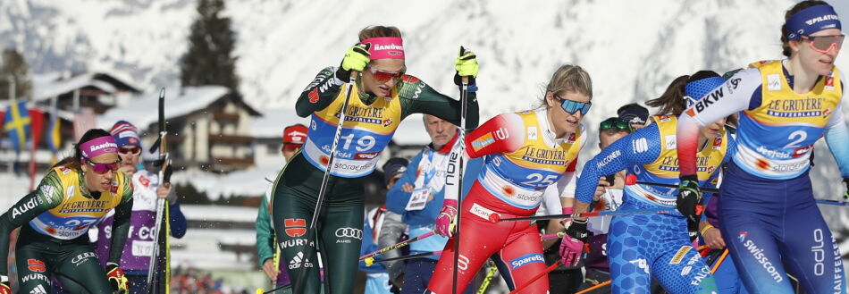 Seefeld, Østerrike 20190221.
Mari Eide leder (nr. 25) under kvartfinalen i kvinnenes sprint i ski-VM i Seefeld.
Foto: Fredrik Hagen / NTB scanpix