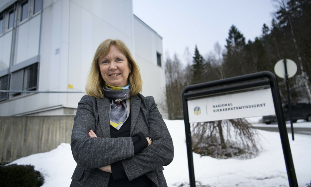 - INTERESSANTE FUNN: Mona Strøm Arnøy fotografert utenfor Nasjonal sikkerhetsmyndighet (NSM) sine lokaler i Kolsås leir. Hun betegner Dagbladets funn som interessante. Foto: Lars Eivind Bones / Dagbladet - INTERESSANTE FUNN: Mona Strøm Arnøy fotografert utenfor Nasjonal sikkerhetsmyndighet (NSM) sine lokaler i Kolsås leir. Hun betegner Dagbladets funn som interessante. Foto: Lars Eivind Bones / Dagbladet