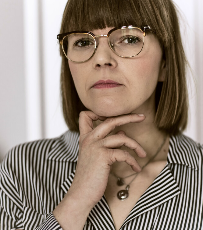 TUNGT Å TENKE PÅ: Cecilie forteller at hun har vært langt nede i perioder, men at livet stabiliserte seg da hun fikk riktige medisiner. FOTO: Astrid Waller TUNGT Å TENKE PÅ: Cecilie forteller at hun har vært langt nede i perioder, men at livet stabiliserte seg da hun fikk riktige medisiner. FOTO: Astrid Waller