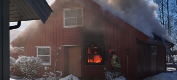 Søndag på kjøkkenet: - Flammer ut fra vindu og tak Søndag på kjøkkenet: - Flammer ut fra vindu og tak