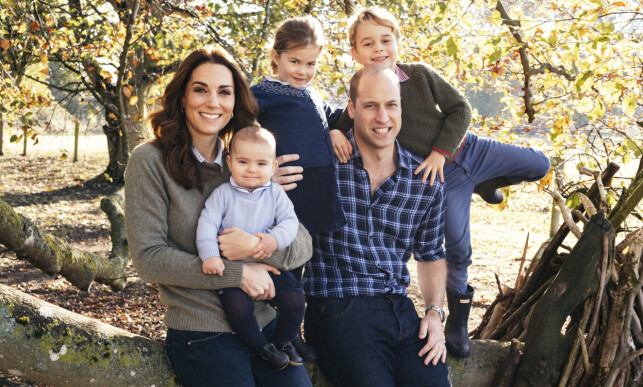 SKJERMET OPPVEKST: Selv om både prins Louise, prinsesse Charlotte og prins George har vært en del av offentligheten siden de ble født, prøver Kate og William å gi barna en så normal oppvekst som mulig. Foto: AP / NTB Scanpix SKJERMET OPPVEKST: Selv om både prins Louise, prinsesse Charlotte og prins George har vært en del av offentligheten siden de ble født, prøver Kate og William å gi barna en så normal oppvekst som mulig. Foto: AP / NTB Scanpix