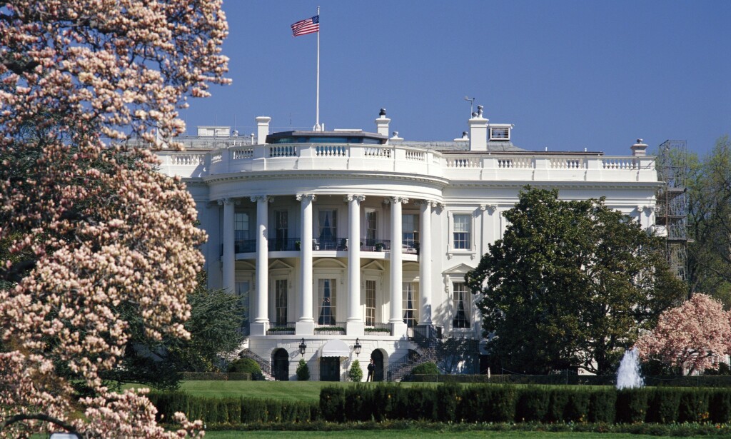 DET HVITE HUS: I 2009 flyttet Obama-familien inn i Det hvite hus i Washington D.C. Der ble de boende i åtte år. Foto: NTB Scanpix DET HVITE HUS: I 2009 flyttet Obama-familien inn i Det hvite hus i Washington D.C. Der ble de boende i åtte år. Foto: NTB Scanpix