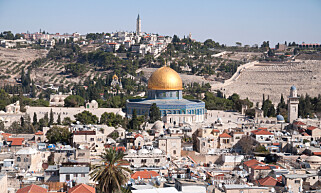 SENTRUM FOR DE ETRE STORE: Jerusalen, med Klippemosken og Klagemoren, er sentrum for de tre store religionene. I påsken valfarter de kristne til byen og til Via Dolorosa. Foto: NTB Scanpix SENTRUM FOR DE ETRE STORE: Jerusalen, med Klippemosken og Klagemoren, er sentrum for de tre store religionene. I påsken valfarter de kristne til byen og til Via Dolorosa. Foto: NTB Scanpix