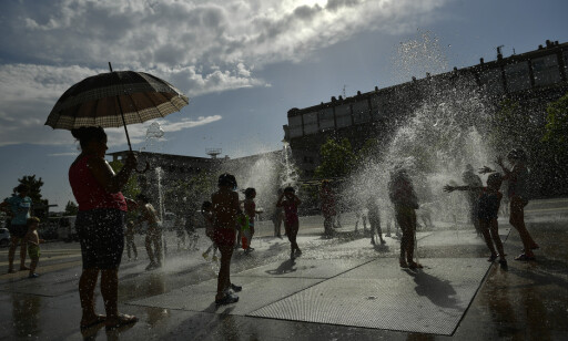 HETEBØLGE: Varmen fra Afrika har truffet Europa. Foto: Alvaro Barrientos / AP / Scanpix HETEBØLGE: Varmen fra Afrika har truffet Europa. Foto: Alvaro Barrientos / AP / Scanpix