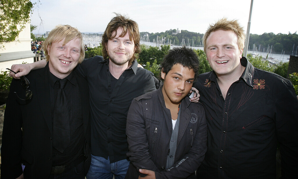 DEN GANG DA: Lind, Nilsen, Fuentes og Holm ble kalt «de nye gitarkameratene». Her på Universals hagefest i 2006. Foto: Hans Arne Vedlog / Dagbladet DEN GANG DA: Lind, Nilsen, Fuentes og Holm ble kalt «de nye gitarkameratene». Her på Universals hagefest i 2006. Foto: Hans Arne Vedlog / Dagbladet