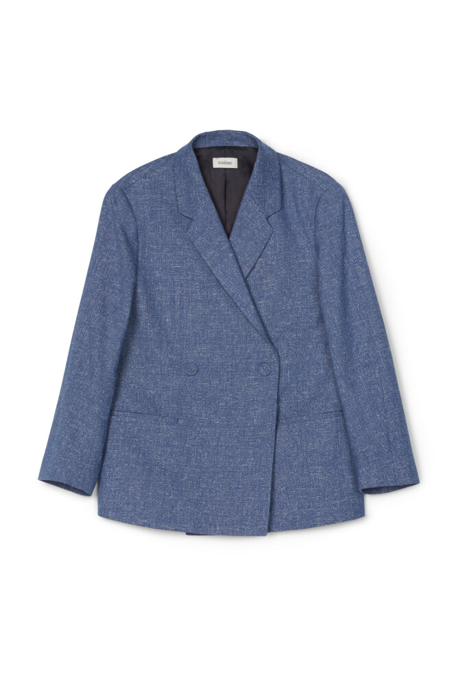 Blå i ull (kr 6600, Totême). FOTO: Produsenten Blå i ull (kr 6600, Totême). FOTO: Produsenten