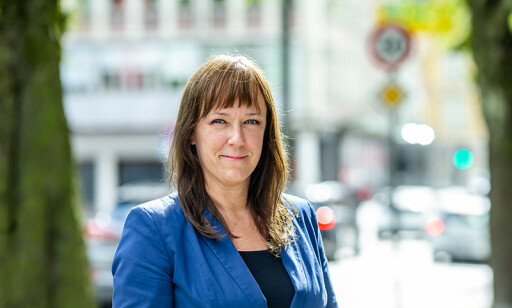 STADIG MER ELEKTRONIKK: Heidi Tofterå Slettemoen mener faren for brann øker i takt med at det norske folk bringer stadig mer elektronikk inn i hjemmene sine. Foto: Frende Forsikring. STADIG MER ELEKTRONIKK: Heidi Tofterå Slettemoen mener faren for brann øker i takt med at det norske folk bringer stadig mer elektronikk inn i hjemmene sine. Foto: Frende Forsikring.