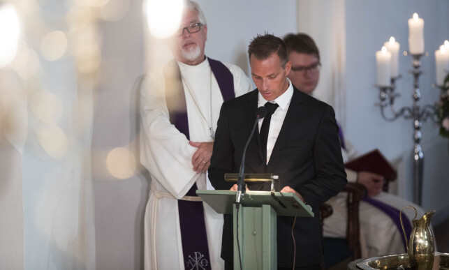 MISTET SØSTEREN: Tormod Skofterud avbildet under Vibekes begravelse i august i fjor - hvor han holdt en rørende tale. Foto: NTB Scanpix MISTET SØSTEREN: Tormod Skofterud avbildet under Vibekes begravelse i august i fjor - hvor han holdt en rørende tale. Foto: NTB Scanpix