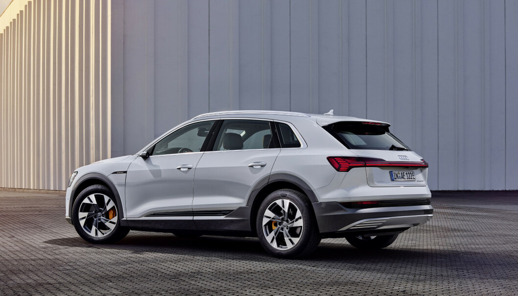 <strong>HELT LIK:</strong> Karosseriet er det samme. Foto: Audi <strong>HELT LIK:</strong> Karosseriet er det samme. Foto: Audi
