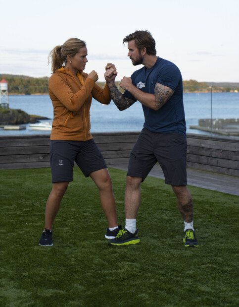 MOT HVERANDRE: Helene Olafsen og Stian Blipp konkurrerer på hvert sitt lag til høsten. Foto: August Sanengen/TV 2 MOT HVERANDRE: Helene Olafsen og Stian Blipp konkurrerer på hvert sitt lag til høsten. Foto: August Sanengen/TV 2
