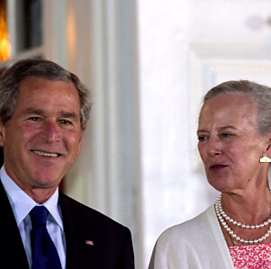 MEKTIG: Samtlige statsledere som tar turen innom Danmark besøker også dronninga. Her er hun fotografert med George W. Bush i 2005. Foto: NTB scanpix MEKTIG: Samtlige statsledere som tar turen innom Danmark besøker også dronninga. Her er hun fotografert med George W. Bush i 2005. Foto: NTB scanpix