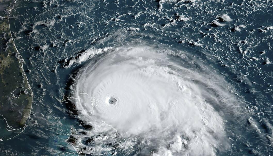 SØNDAG KL. 13 NORSK TID: Slik ser Dorian ut i satellittkamera i timene før "hvitøyet" i orkanen treffer Abaco-øyene nord i Bahamas. Foto: NOOA/AFP/NTB Scanpix. SØNDAG KL. 13 NORSK TID: Slik ser Dorian ut i satellittkamera i timene før "hvitøyet" i orkanen treffer Abaco-øyene nord i Bahamas. Foto: NOOA/AFP/NTB Scanpix.