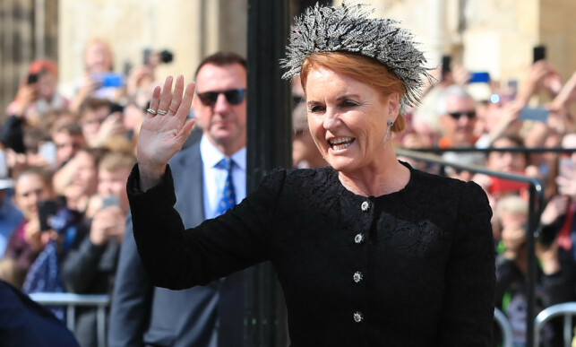HERTUGINNEN AV YORK: Prinsesse Eugenies mor, hertuginne Sarah, var også på plass i bryllupet i byens katedral. Foto: NTB Scanpix HERTUGINNEN AV YORK: Prinsesse Eugenies mor, hertuginne Sarah, var også på plass i bryllupet i byens katedral. Foto: NTB Scanpix