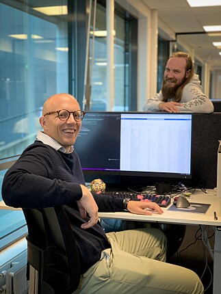 TRENINGSGLADE: Du trenger ikke være treningsnarkoman for å jobbe hos SATS. Men treningsgleden er smittsom, sier Joachim Løvf og seniorutvikler Pelle Bjerkestrand. TRENINGSGLADE: Du trenger ikke være treningsnarkoman for å jobbe hos SATS. Men treningsgleden er smittsom, sier Joachim Løvf og seniorutvikler Pelle Bjerkestrand.