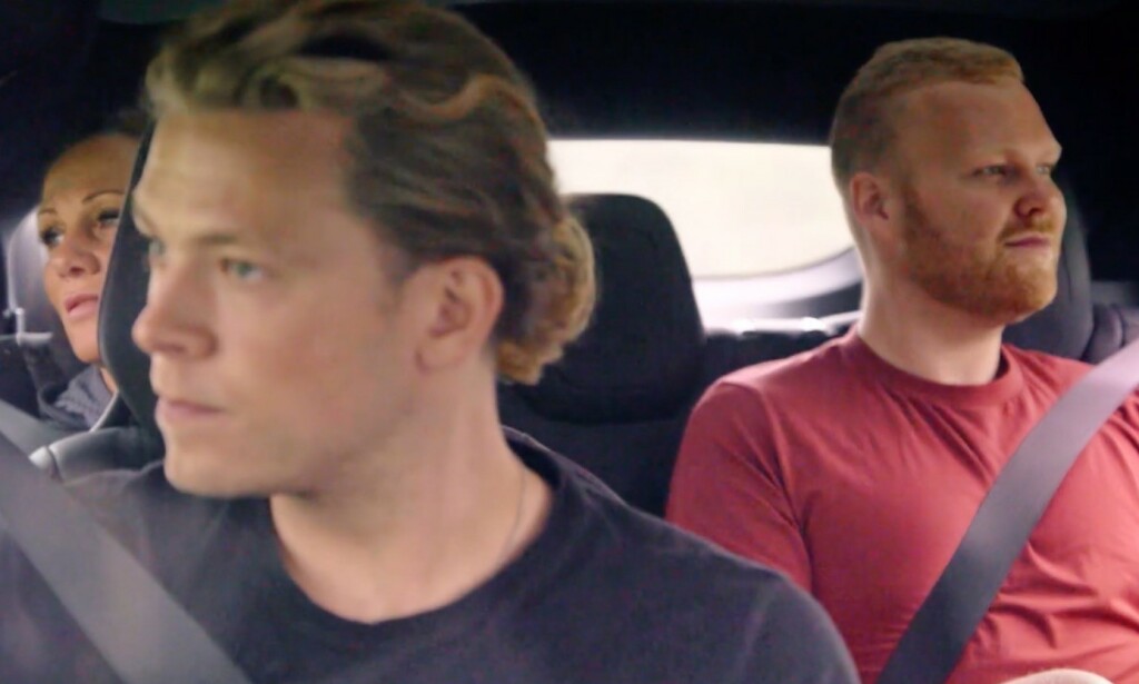 I Norge ser alle hver sin vei i bilen. Enig? Foto: TV2 I Norge ser alle hver sin vei i bilen. Enig? Foto: TV2