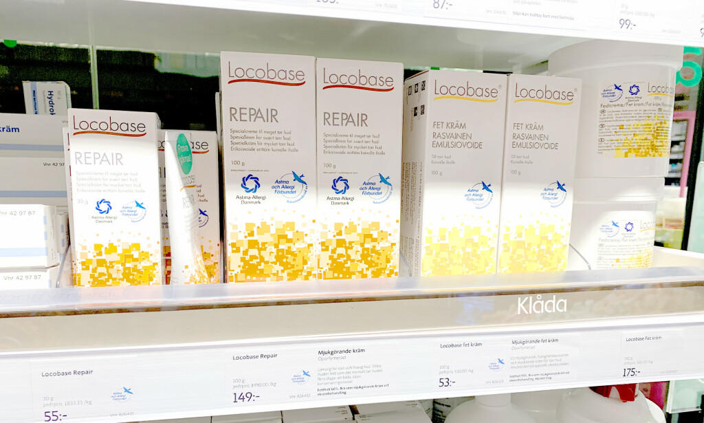 62 PROSENT BILLIGERE: Kremen Locobase Repair er inntil 62 prosent billigere hos Apotek Hjärtat på Nordby Shoppingsenter, sammenliknet med Apotek 1 i Norge. Foto: Kristin Sørdal 62 PROSENT BILLIGERE: Kremen Locobase Repair er inntil 62 prosent billigere hos Apotek Hjärtat på Nordby Shoppingsenter, sammenliknet med Apotek 1 i Norge. Foto: Kristin Sørdal