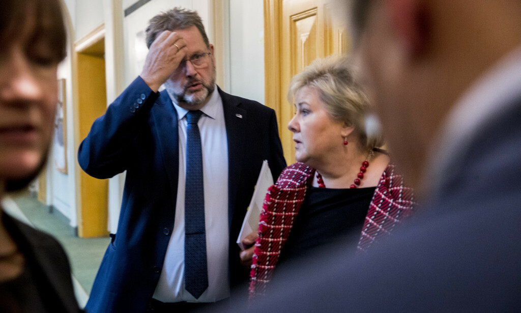 TROEN: Svein Harberg, parlamentarisk nestleder i Høyre, hevder at både Gunnar Gundersen og andre kan beholde troen på regjeringens politikk. - Høyre nyter stort gjennomslag, sier han. Foto: Vidar Ruud / NTB scanpix TROEN: Svein Harberg, parlamentarisk nestleder i Høyre, hevder at både Gunnar Gundersen og andre kan beholde troen på regjeringens politikk. - Høyre nyter stort gjennomslag, sier han. Foto: Vidar Ruud / NTB scanpix